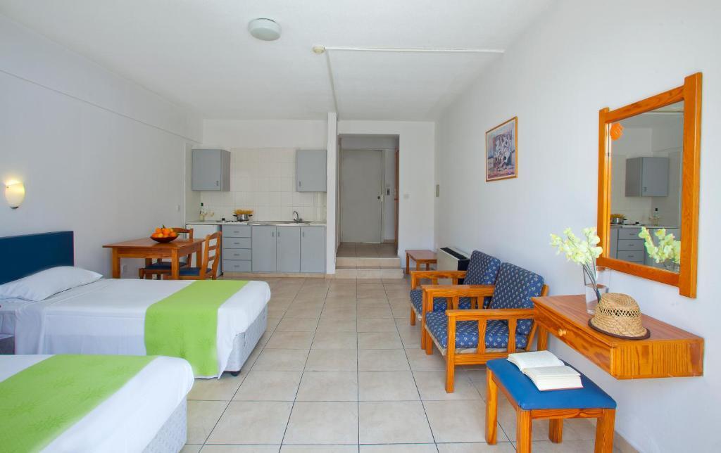Paloma Hotel Apartments Ayia Napa Room photo